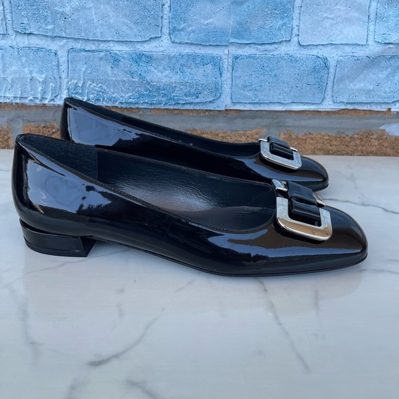 Stuart Weitzman buckled patent leather shoes size 8 - Picture 5 of 12